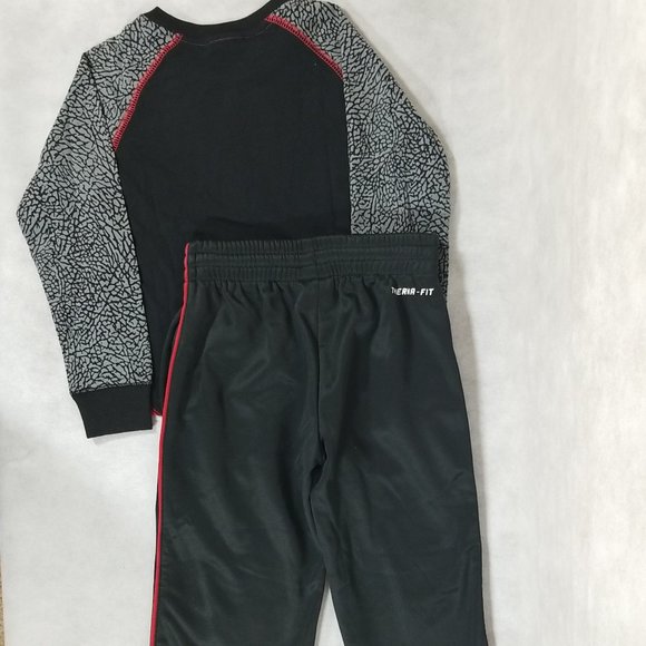 Nike Boys Size 4 Air Jordan Set Therma-Fit Shirt and Pant Outfit Black NWT - Picture 6 of 6